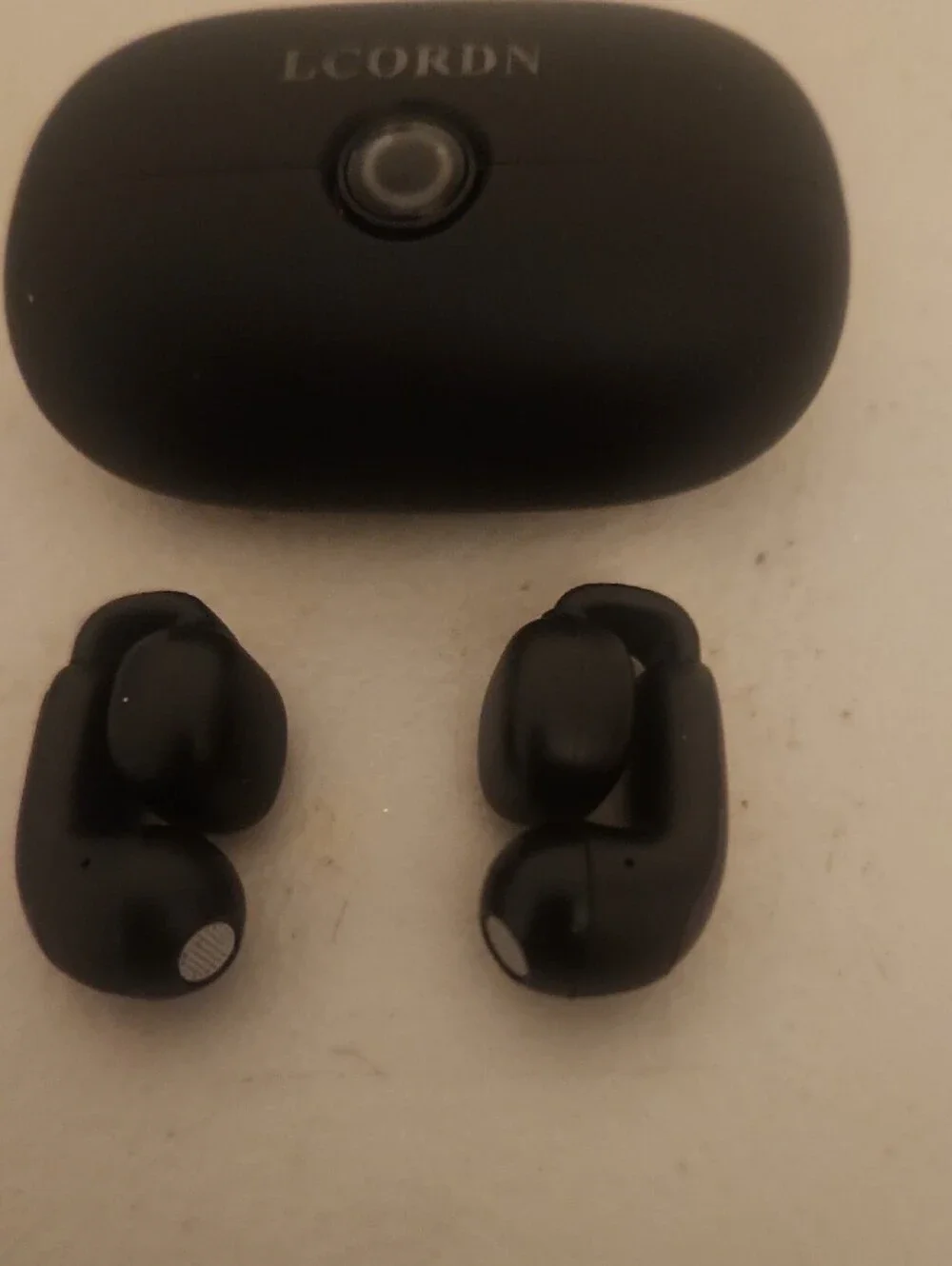 Black Wireless Earbud Charging Case - Portable Power